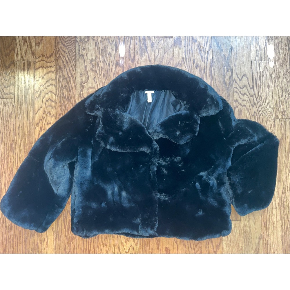 Victoria Secret Women's Puffy Faux Fur Coat Size Medium Black Clío Close